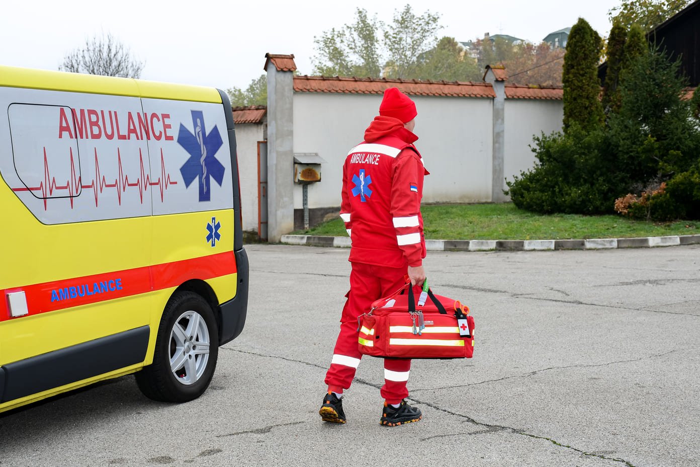 Medicinski prevoz sa lekarom i opremom